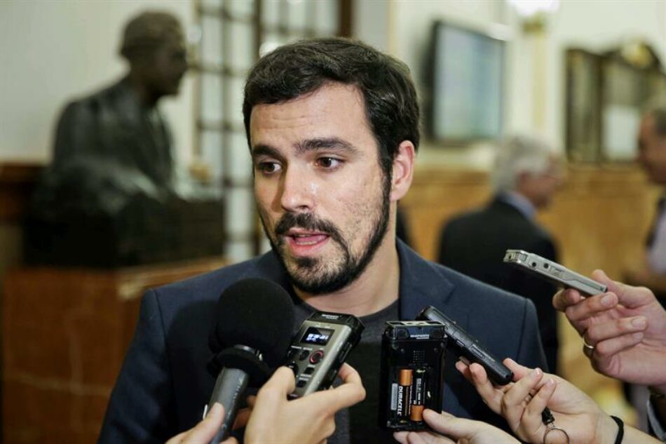 Garzón afirma que “desde IU mantendremos esa lógica de oposición de izquierdas con el Gobierno para poner en marcha medidas que beneficien a las familias trabajadoras”