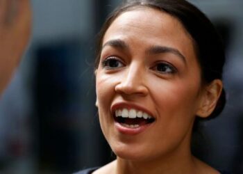 EE.UU: Alexandria Ocasio-Cortez, la joven socialista que acaba de derrotar a un peso pesado del Partido Demócrata de Nueva York