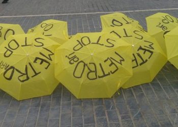 Los vecinos de San Sebastián realizan una nueva acción de protesta contra el proyecto de Metro