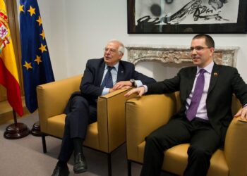 IU valora que las “injustas sanciones contra Venezuela” suponen un “grave obstáculo en la necesaria buena relación entre la Unión Europea y la CELAC”