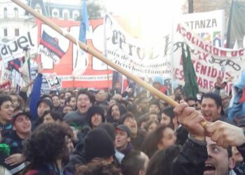 Argentina: Multitud en Plaza de Mayo para recordar a Santiago Maldonado