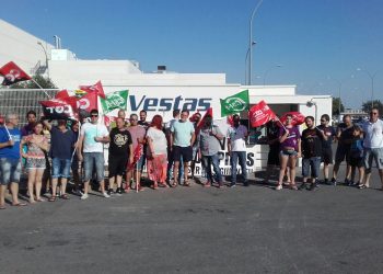La multinacional Vestas anuncia el “cierre total” de su fábrica en León