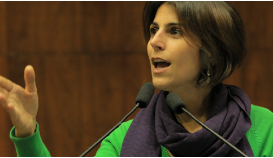 Entrevista a Manuela d’Ávila (PCdoB), posible candidata a vicepresidenta de Brasil: «El capitalismo no necesita más de la democracia»