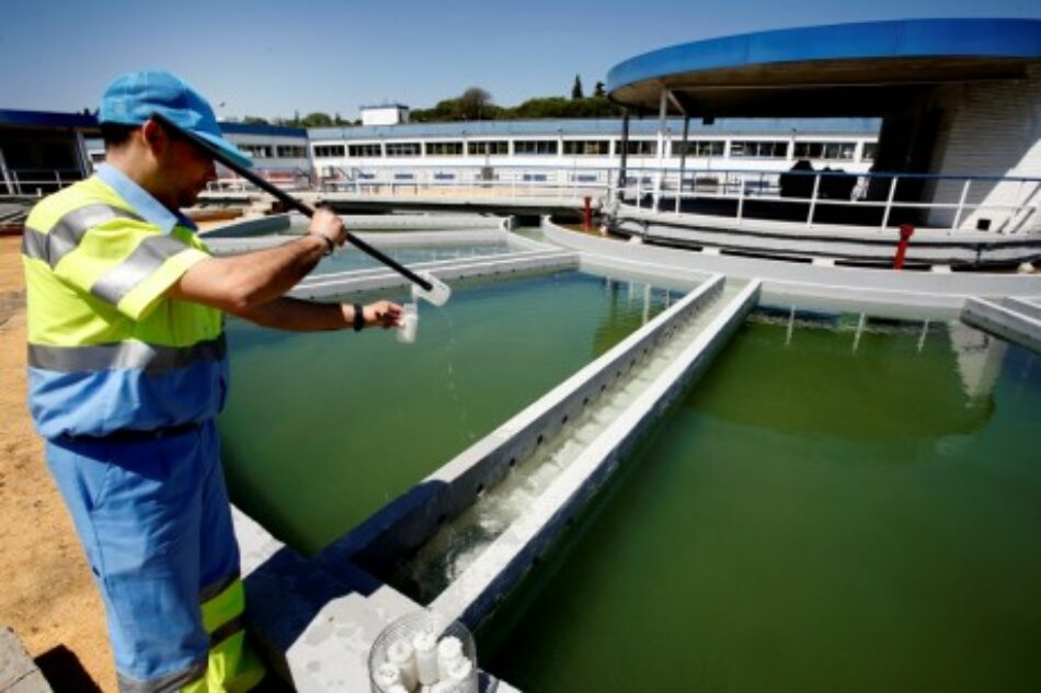 IU Sevilla denuncia que Espadas quiere subir “de tapadillo” la tarifa del agua en un 3,8 por ciento