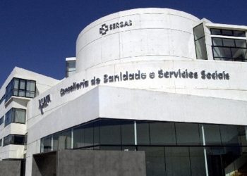 Esquerda Unida denuncia irregularidades e opacidade na adquisición de fármacos por parte do SERGAS