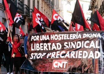 Crónica de una manifestación por la libertad sindical y una hostelería digna en Málaga