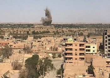 Denuncian ataques con bombas de racimo en Deir Ezzor, Siria