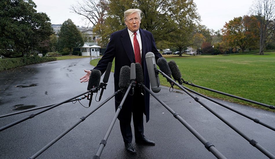 Donald Trump firma una ley que prohíbe solicitar asilo a los migrantes irregulares