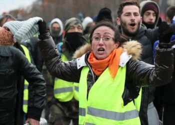 La policía francesa detiene a 278 manifestantes en París antes de iniciarse las movilizaciones de los chalecos amarillos