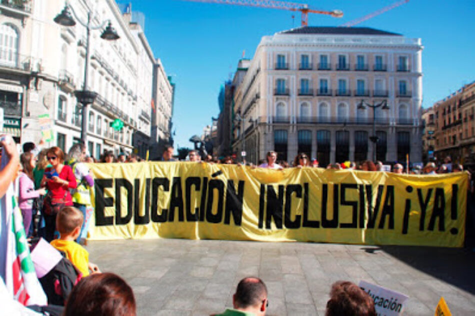 “Exigimos a los representantes políticos que respeten la decisión tomada democráticamente en 44 ayuntamientos y desbloqueen la tramitación de la ILA”