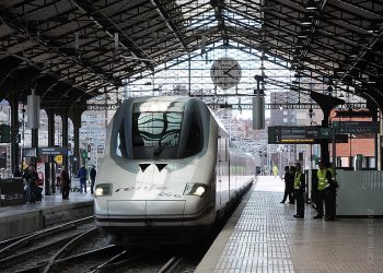 Una nueva agresión al ferrocarril público y social: el PSOE privatiza a la «española»