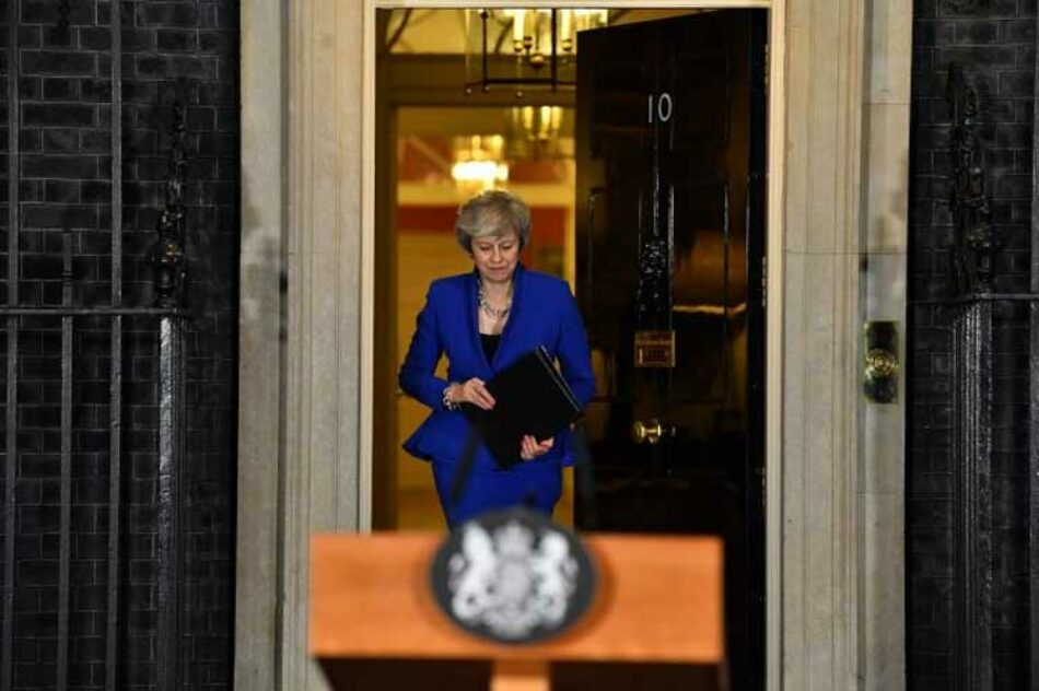 May gana una batalla pero sigue la guerra del Brexit en Reino Unido