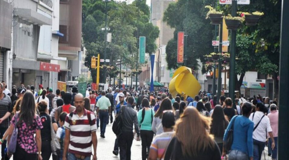 El 57% de los venezolanos considera a Nicolás Maduro legítimo presidente, frente al 32% de Juan Guaidó