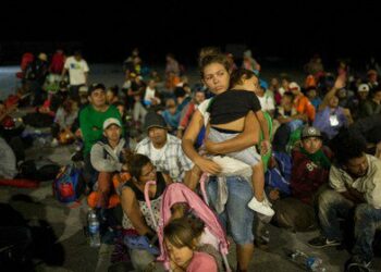 Parte desde Chiapas nueva caravana de migrantes centroamerican@s rumbo a EEUU