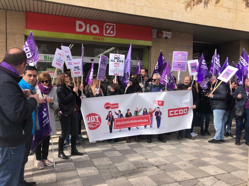 El PCE de El Bierzo denuncia el ERE y cierres de supermercados Día y exige medidas a gobierno y Junta