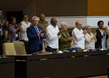 El presidente cubano Díaz-Canel presenta medidas contra los ataques económicos de EEUU