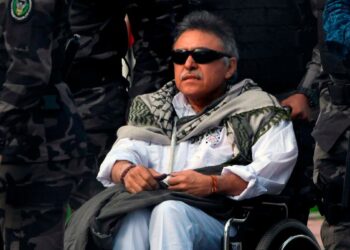 La fiscalía de Colombia retiene a Santrich tras ser dado de alta