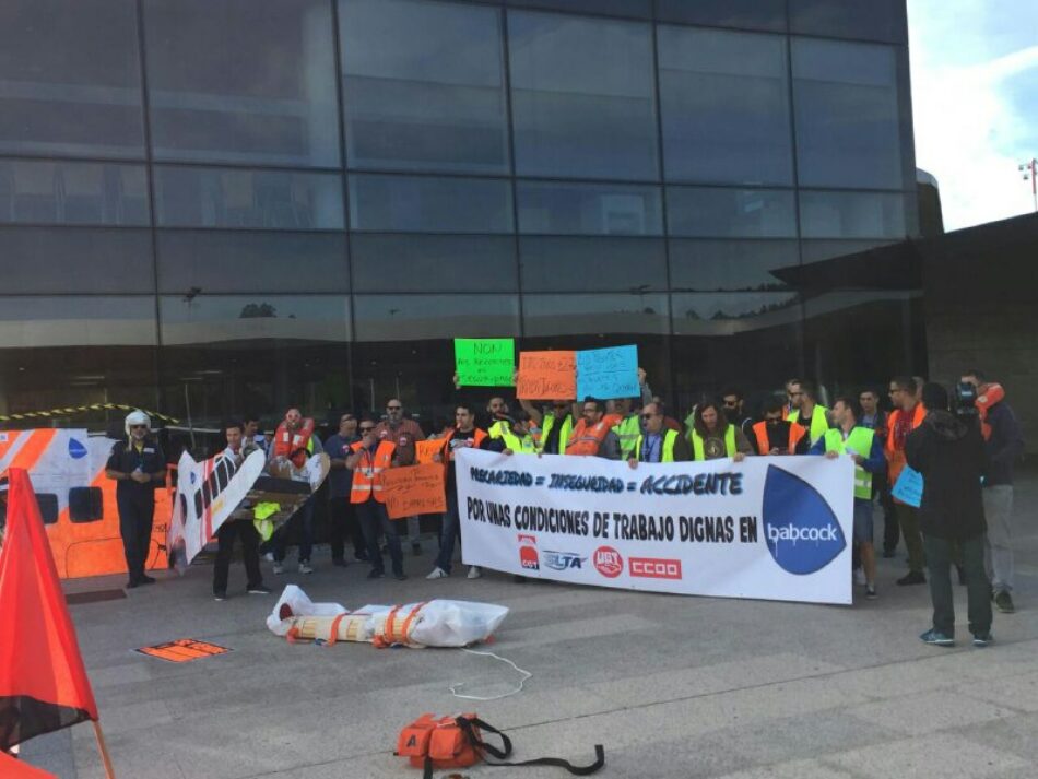 El colectivo de rescatadores, pilotos, técnicos de mantenimiento y operadores tecnológicos de Babcock se moviliza contra los recortes y la precarización laboral