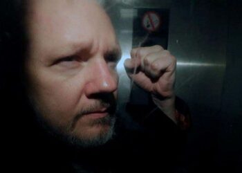 EE.UU. Anuncia 17 nuevos cargos criminales contra Julian Assange