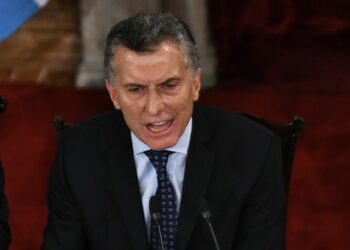 Denuncian a Macri por obstaculizar la lucha contra el coronavirus