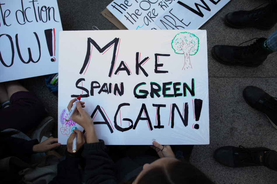 Colectivos, organizaciones y movimientos sociales se unen para exigir la Emergencia Climática al Gobierno español