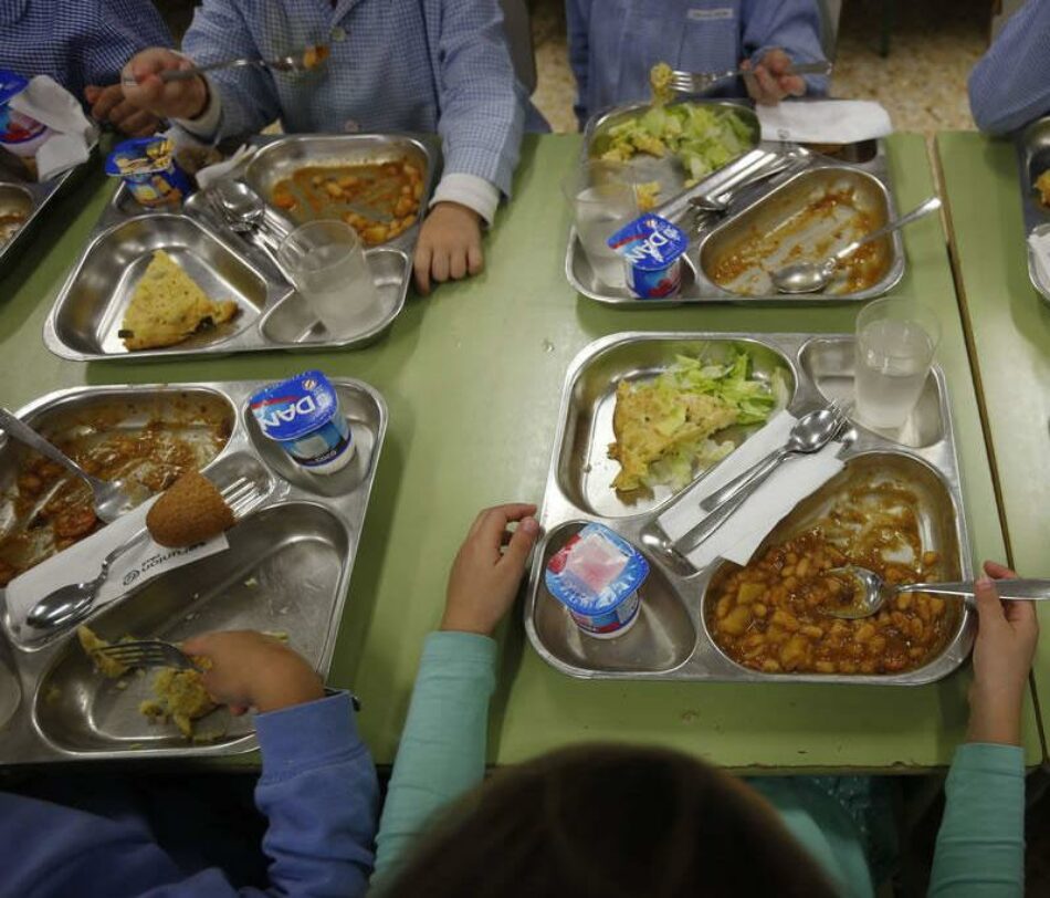 El PCE de León esgrime 2.569 razones para mantener los comedores escolares abiertos en verano