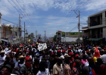 ¿Quiénes y por qué sostienen al impopular gobierno haitiano?