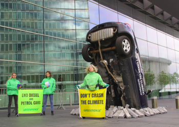 Greenpeace exige el fin de las emisiones en la Cumbre de Ministros de Transporte