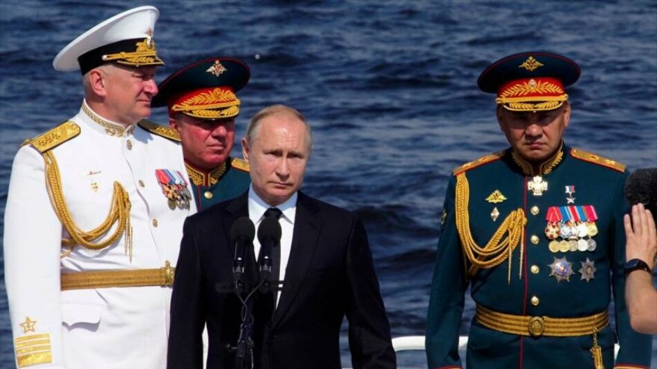 Putin: La Armada rusa está lista para repeler cualquier agresión