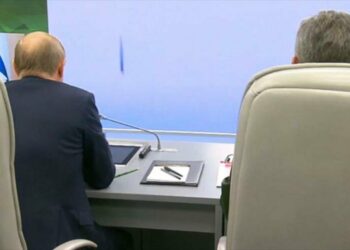 Putin alaba misil hipersónico que puede golpear EEUU en 15 minutos