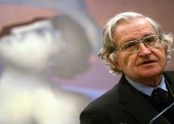 Noam Chomsky afirma que Lula fue preso para evitar su presidencia en Brasil