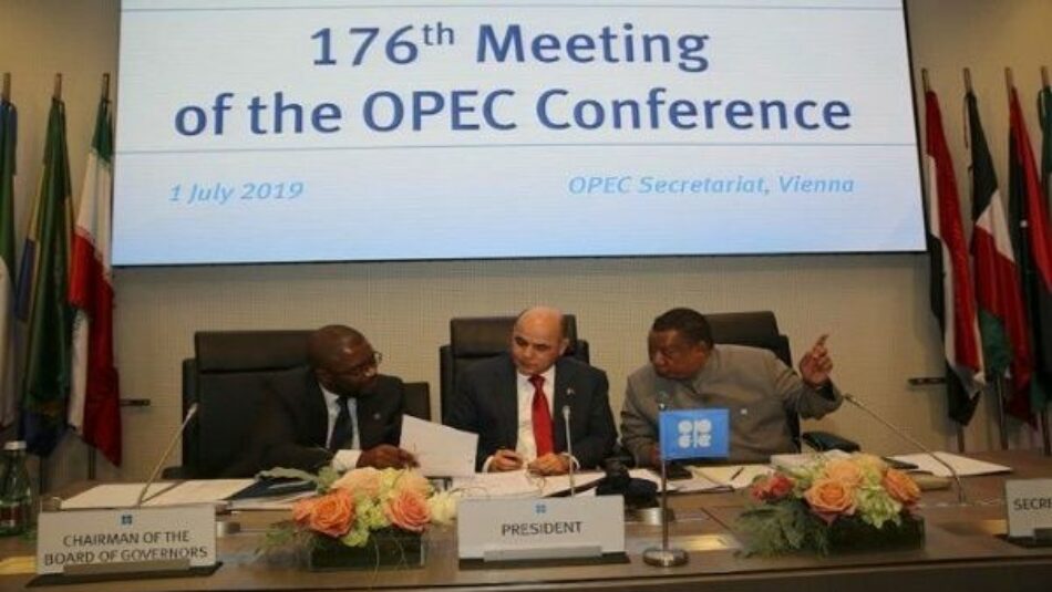 OPEP y aliados extienden ajuste de petróleo hasta marzo de 2020