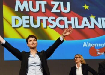 Un sondeo coloca al partido de extrema derecha Alternativa por Alemania (AfD) como primera fuerza en el Este del país