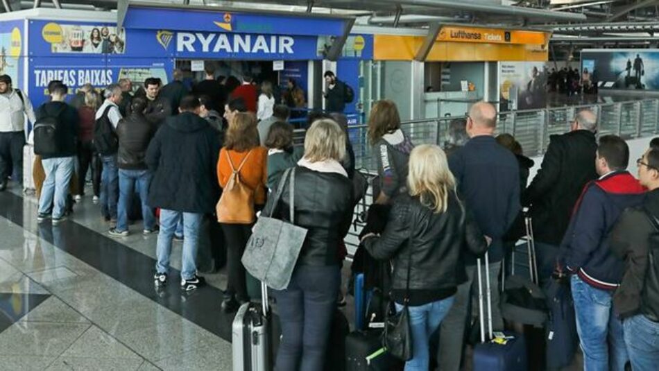IU Exterior reitera su apoyo a la plantilla de Ryanair en huelga y responsabiliza a la aerolínea de las cancelaciones