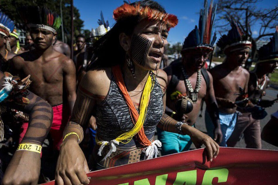 Una comitiva de líderes indígenas brasileños comienza hoy una gira por Europa para denunciar violaciones de derechos en su país