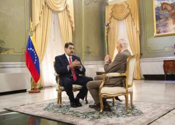 Venezuela está consciente de la guerra contra su economía, Maduro