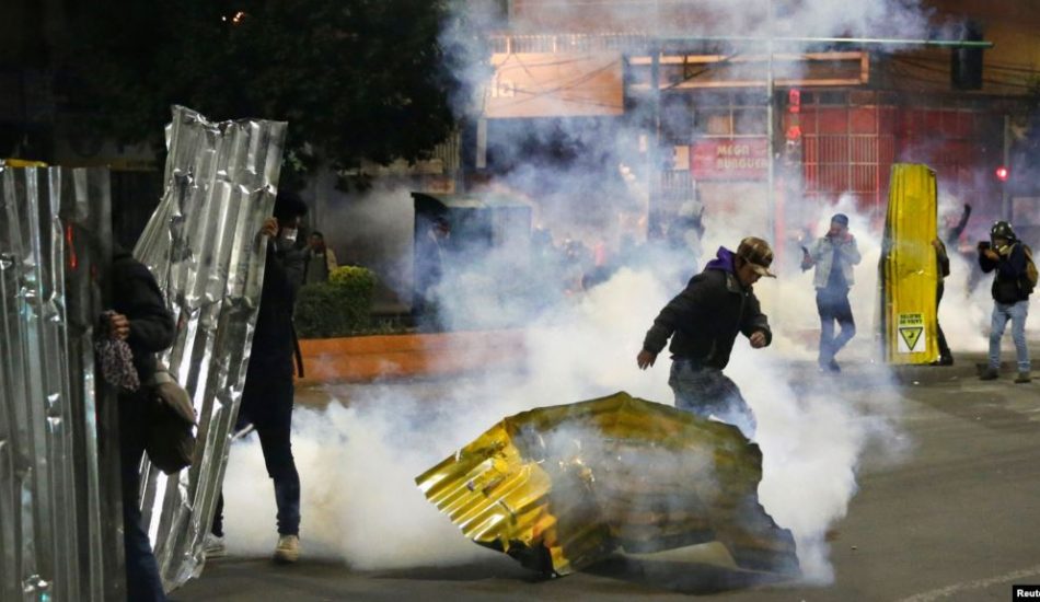La democracia hecha trizas. La derecha local y regional avanzan con un golpe en Bolivia