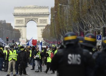 10.000 chalecos amarillos han sido detenidos por la policía francesa