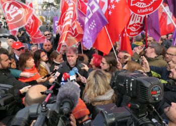 Concentraciones contra la sentencia del Tribunal Constitucional y bajo el lema “no al despido por enfermedad” en todo el país