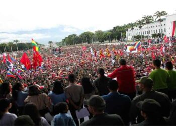 Universitarios de Venezuela respaldan logros de la Revolución