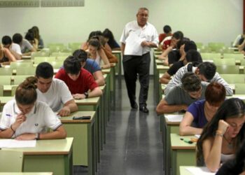 Informe PISA: España no supera la media de la OCDE en ciencias y matemáticas