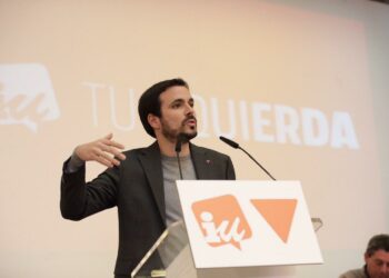 Garzón denuncia que Mañueco “el candidato de las macrogranjas” hace una “copia barata de la estrategia de la extrema derecha y convierte a CyL en el campo de pruebas de sus mentiras”