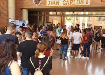 CCOO Enseñanza reclama a Educación que retire sus actuales denominaciones al IES “Juan Carlos I” de Murcia y al CEIP “Rey Juan Carlos I” de La Unión
