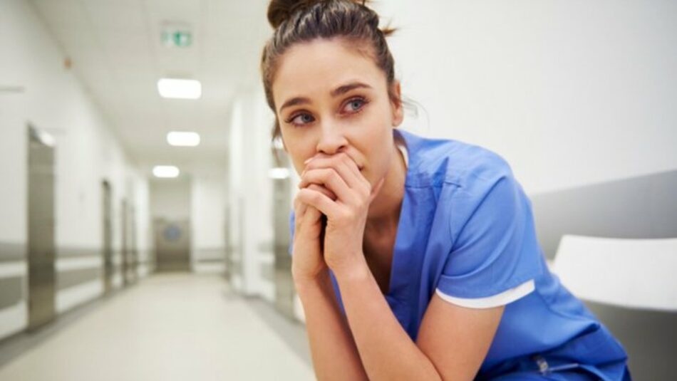 SATSE Madrid reclama ayuda psicológica para las enfermeras y enfermeros de la CAM