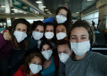 Sanitarias retenidas en Ecuador llegan a España sin incidentes, y se incorporarán a la lucha contra el Covid-19