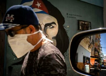 Prohibe EE.UU. venta de ventiladores pulmonares a Cuba