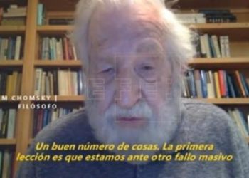 Chomsky: «Estamos ante otro fallo masivo y colosal del capitalismo neoliberal»