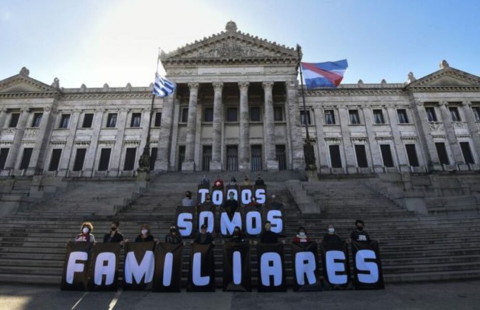 Uruguay. Con motivo de la Marcha del Silencio, las intervenciones por memoria se replican por todo Montevideo