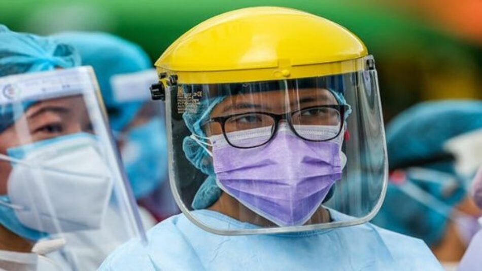 Enfermeros/as celebran su día luchando contra el coronavirus