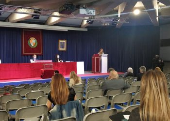 Badalona en Comú Podem, ERC y JxCat lamentan que no haya acuerdo entre el PSC y Guanyem y haya sido investido Albiol